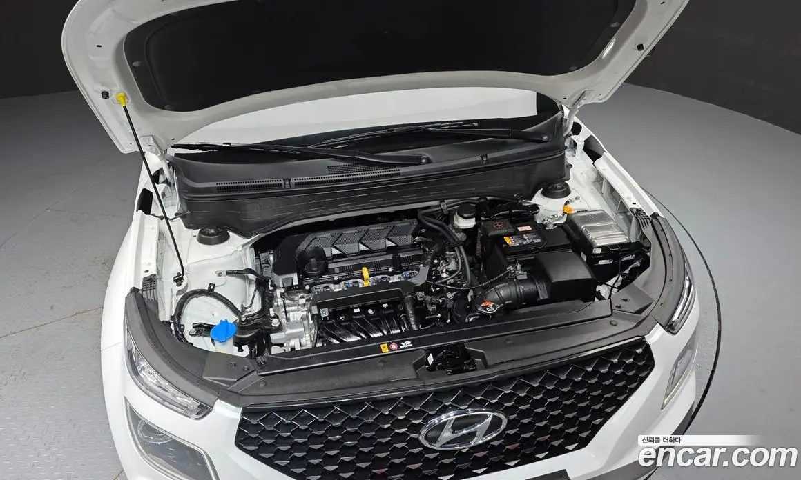Hyundai Venue 2025 1.6 автомат (гидро), фото 6