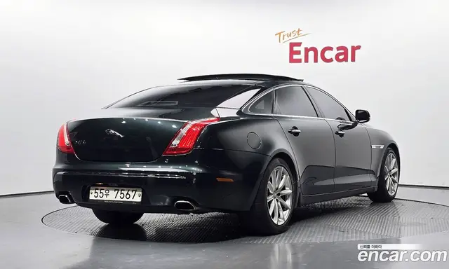 Jaguar XJ 2011 3.0 автомат (гидро), миниатюра 2