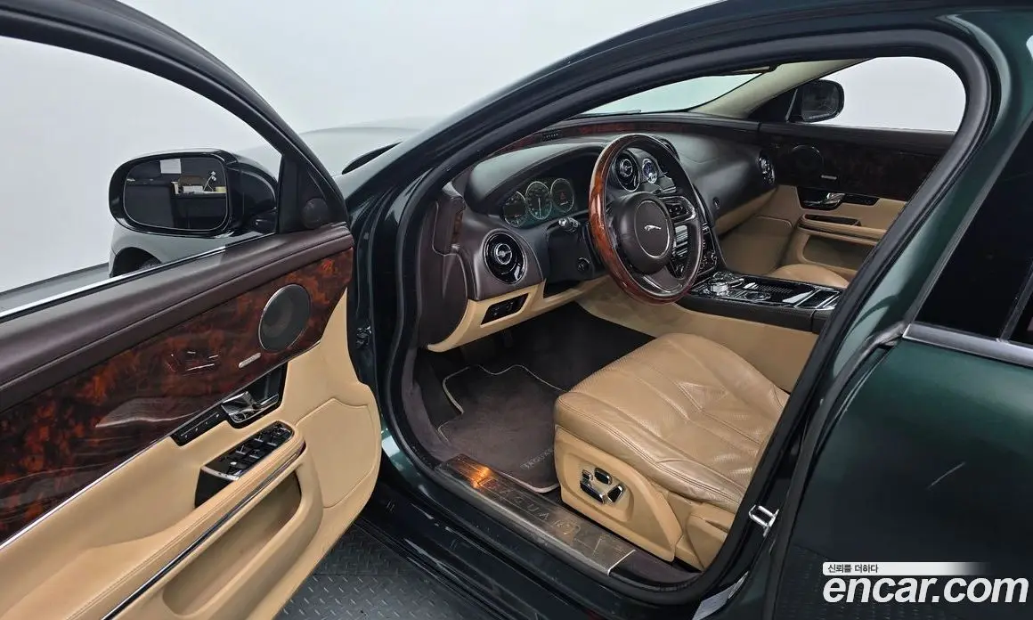 Jaguar XJ 2011 3.0 автомат (гидро), фото 11