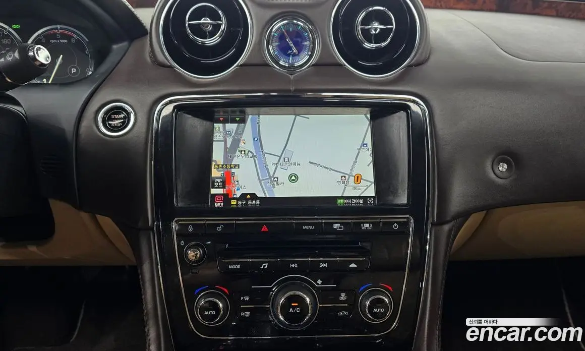 Jaguar XJ 2011 3.0 автомат (гидро), фото 15