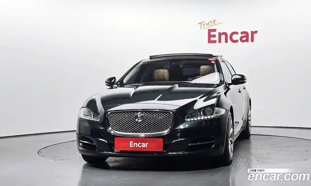 Jaguar XJ 2011 3.0 автомат (гидро), миниатюра 3