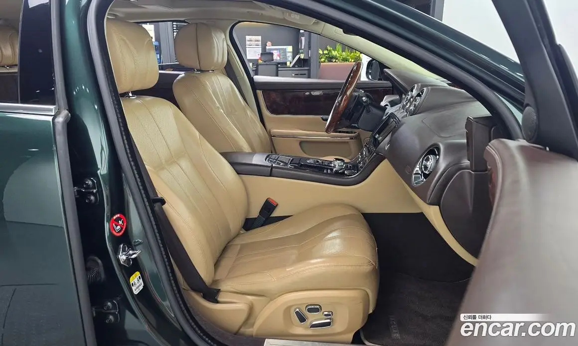 Jaguar XJ 2011 3.0 автомат (гидро), фото 10