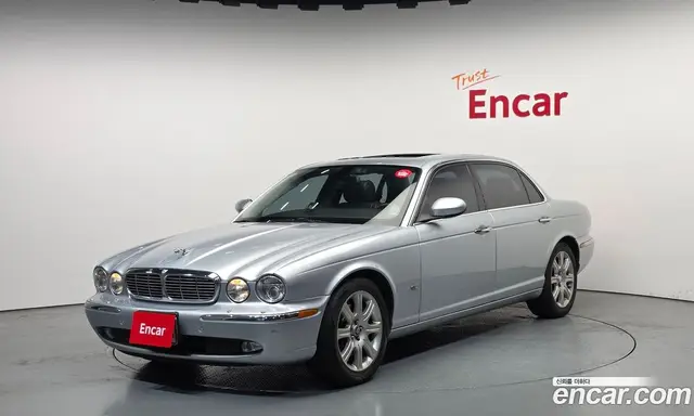 Jaguar XJ-8, 2006, 95 156 км Jaguar XJ-8, 2006, 95 156 км