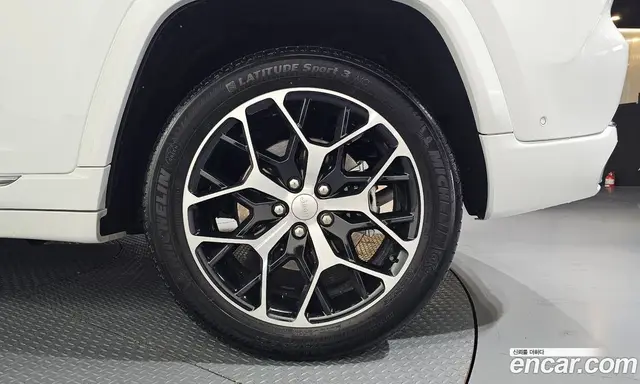 Jeep Cherokee 2022 2.0 автомат (гидро), миниатюра 7 Jeep Cherokee 2022 2.0 автомат (гидро), миниатюра 7