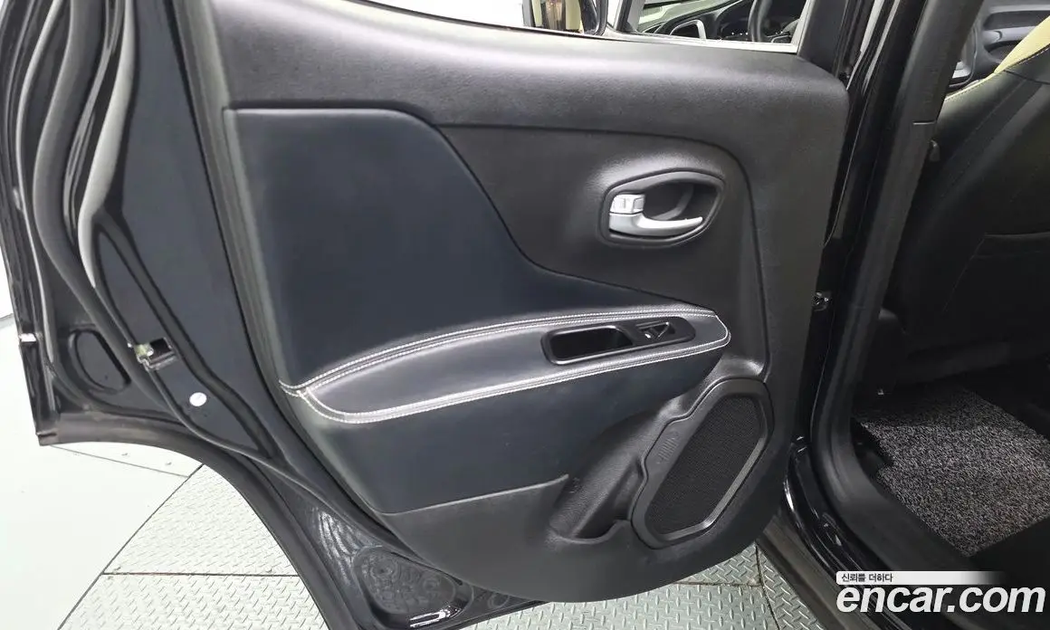 Jeep Renegade 2020 2.4 автомат (гидро), фото 15