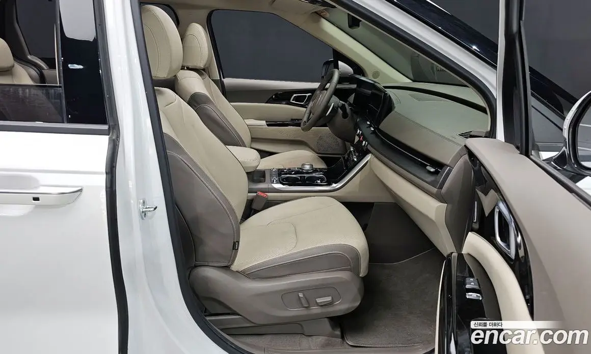 Kia Carnival 2022 2.2 автомат (гидро), фото 16 Kia Carnival 2022 2.2 автомат (гидро), фото 16