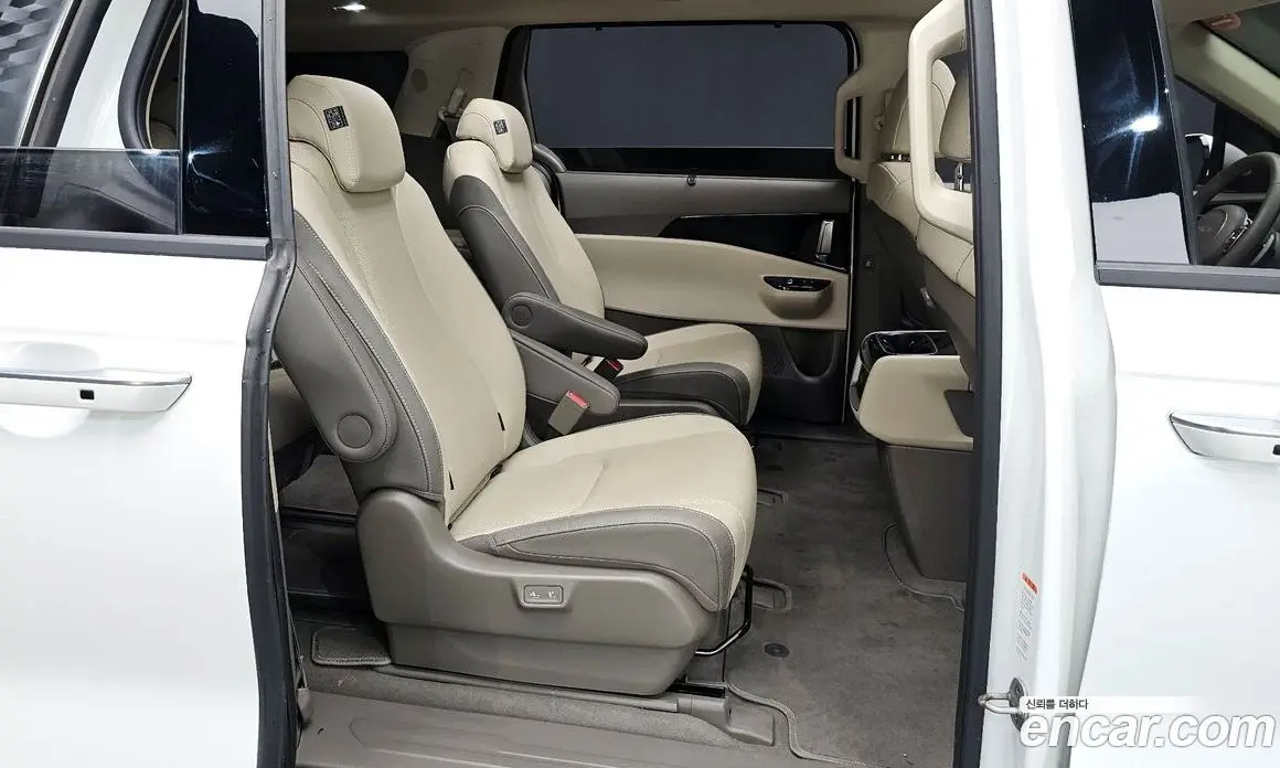 Kia Carnival 2022 2.2 автомат (гидро), фото 17 Kia Carnival 2022 2.2 автомат (гидро), фото 17
