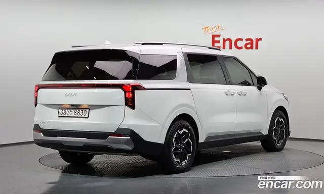Kia Carnival 2024 2.2 автомат (гидро), миниатюра 2
