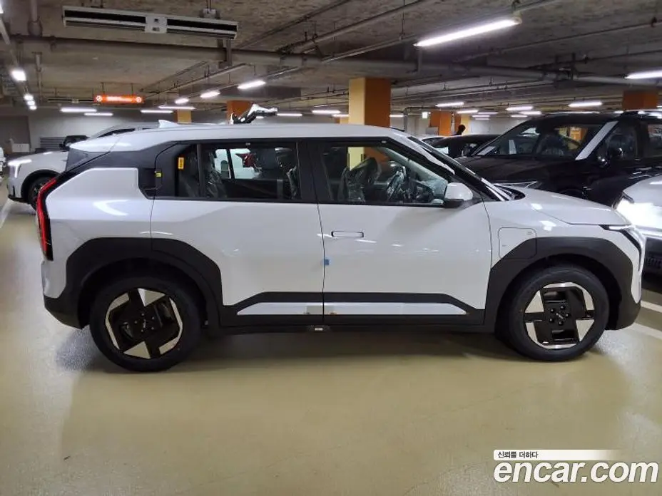 Kia EV3 2026 автомат (гидро), фото 10 Kia EV3 2026 автомат (гидро), фото 10