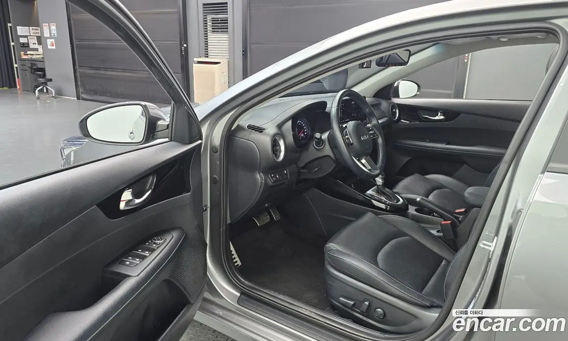 Kia K3 2024 1.6 автомат (гидро), фото 13 Kia K3 2024 1.6 автомат (гидро), фото 13