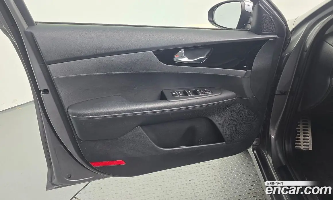 Kia K3 2024 1.6 автомат (гидро), фото 14 Kia K3 2024 1.6 автомат (гидро), фото 14