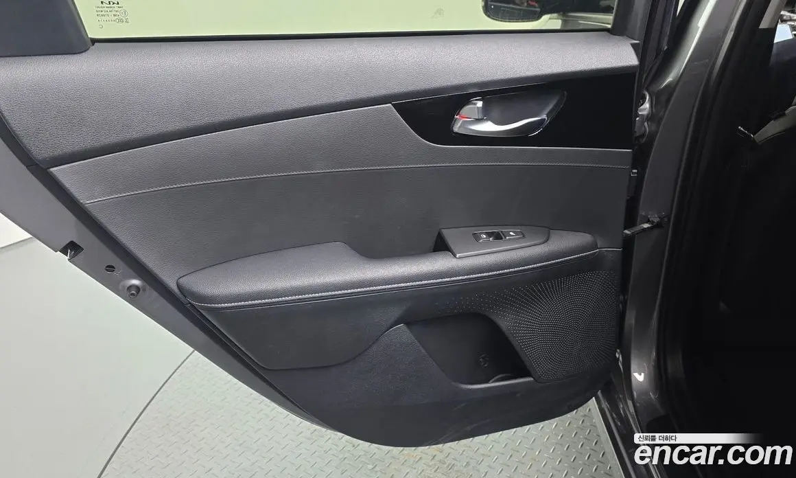 Kia K3 2024 1.6 автомат (гидро), фото 15 Kia K3 2024 1.6 автомат (гидро), фото 15
