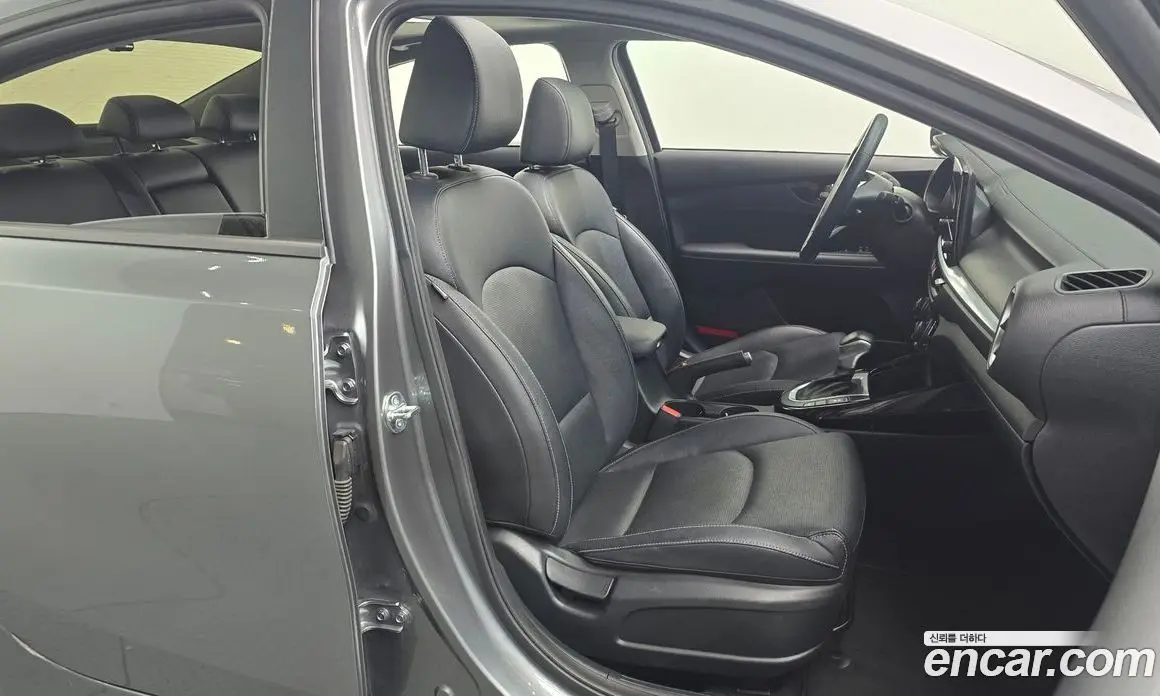 Kia K3 2024 1.6 автомат (гидро), фото 16 Kia K3 2024 1.6 автомат (гидро), фото 16