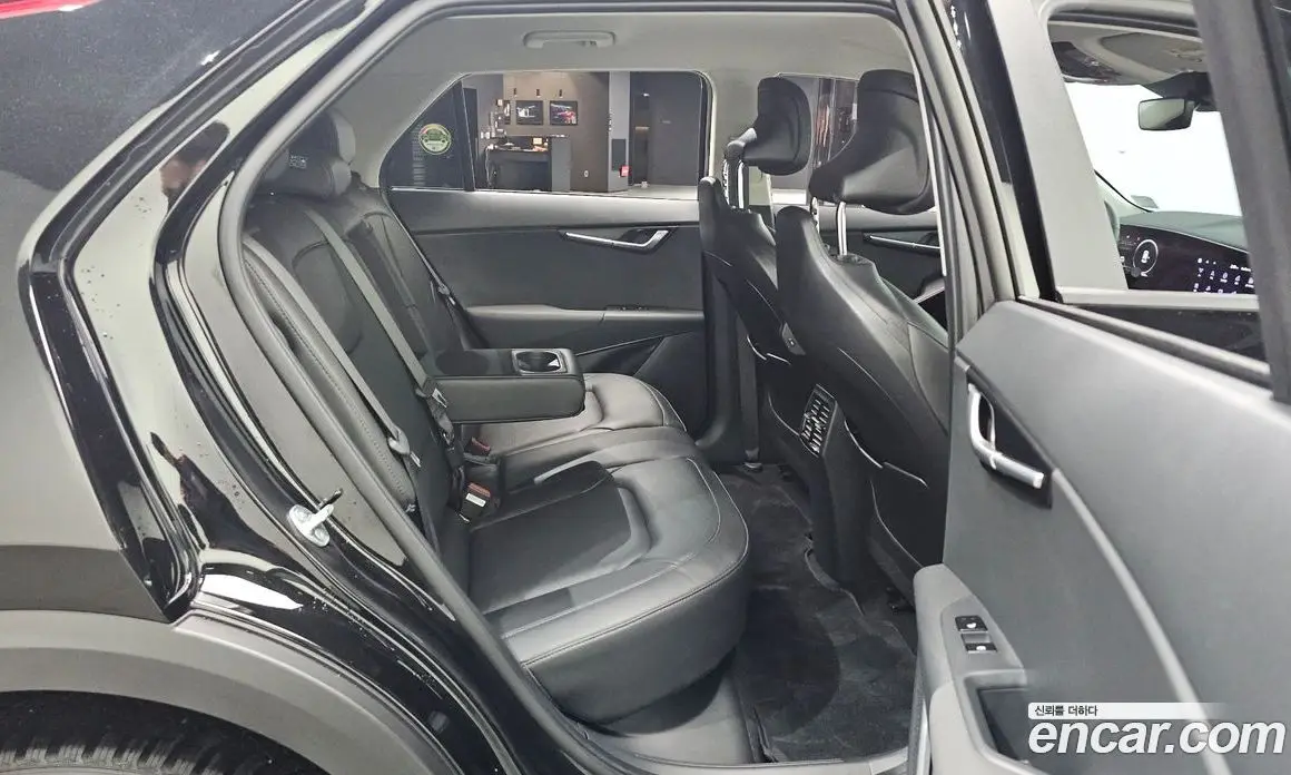 Kia Niro 2023 0.2 автомат (гидро), фото 16