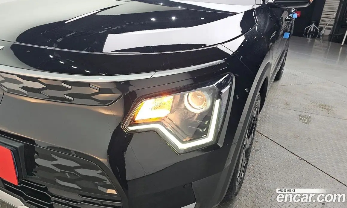 Kia Niro 2023 0.2 автомат (гидро), фото 8