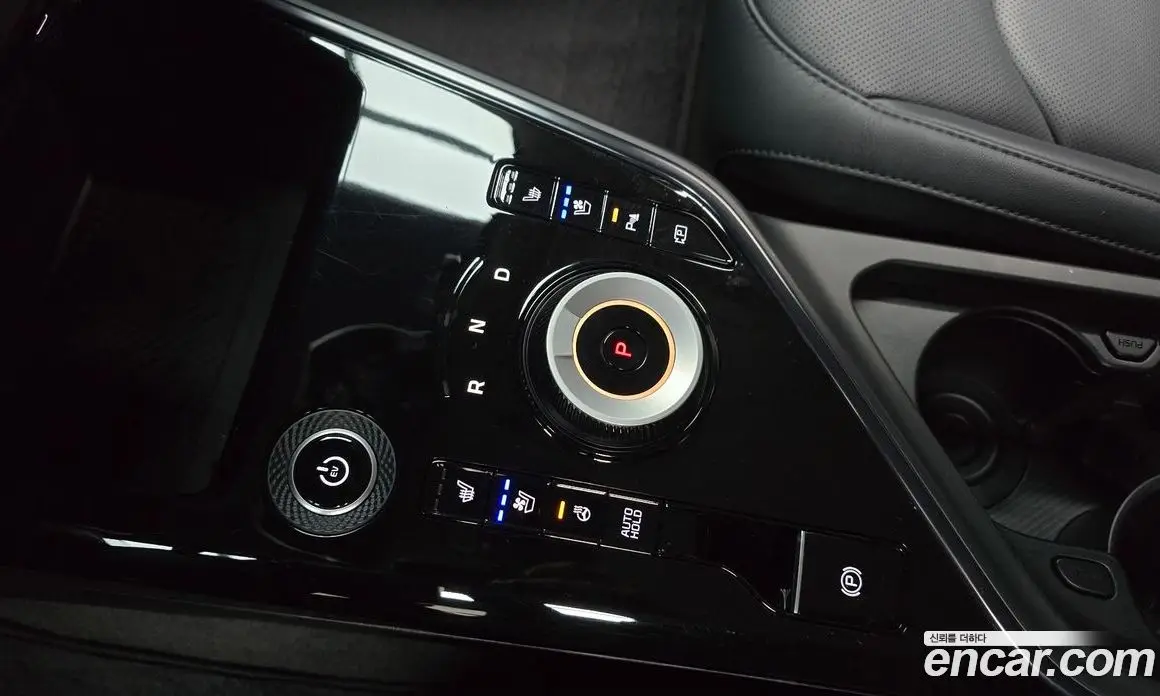 Kia Niro 2023 0.2 автомат (гидро), фото 11
