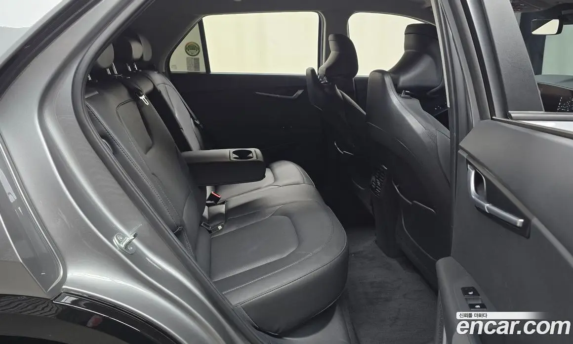 Kia Niro 2023 0.2 автомат (гидро), фото 16