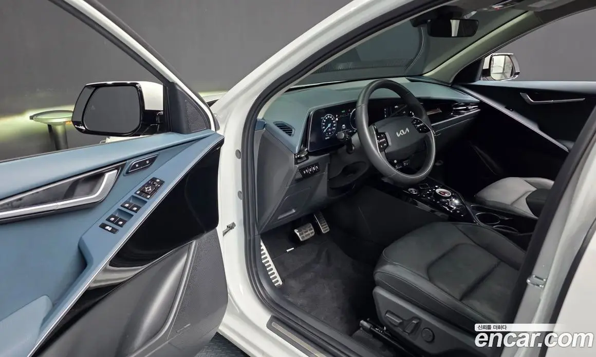 Kia Niro 2025 1.6 автомат (гидро), фото 13 Kia Niro 2025 1.6 автомат (гидро), фото 13