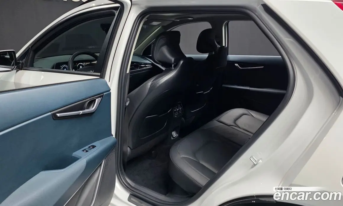 Kia Niro 2025 1.6 автомат (гидро), фото 16 Kia Niro 2025 1.6 автомат (гидро), фото 16