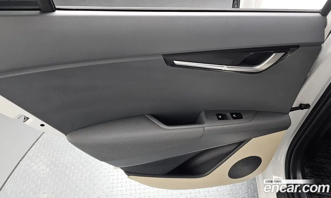 Kia Niro 2025 1.6 автомат (гидро), фото 15 Kia Niro 2025 1.6 автомат (гидро), фото 15