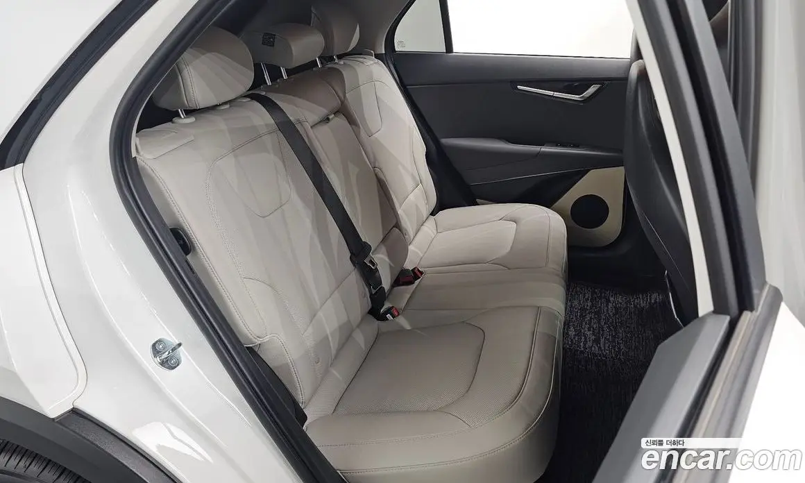 Kia Niro 2025 1.6 автомат (гидро), фото 17 Kia Niro 2025 1.6 автомат (гидро), фото 17