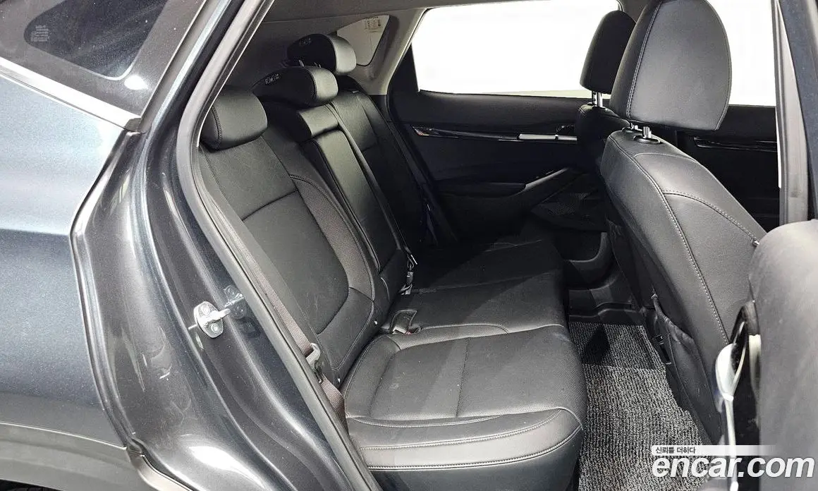 Kia Seltos 2024 1.6 автомат (гидро), фото 11 Kia Seltos 2024 1.6 автомат (гидро), фото 11