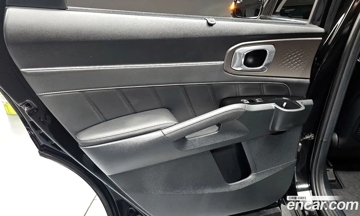 Kia Sorento 2024 2.5 автомат (гидро), фото 14 Kia Sorento 2024 2.5 автомат (гидро), фото 14