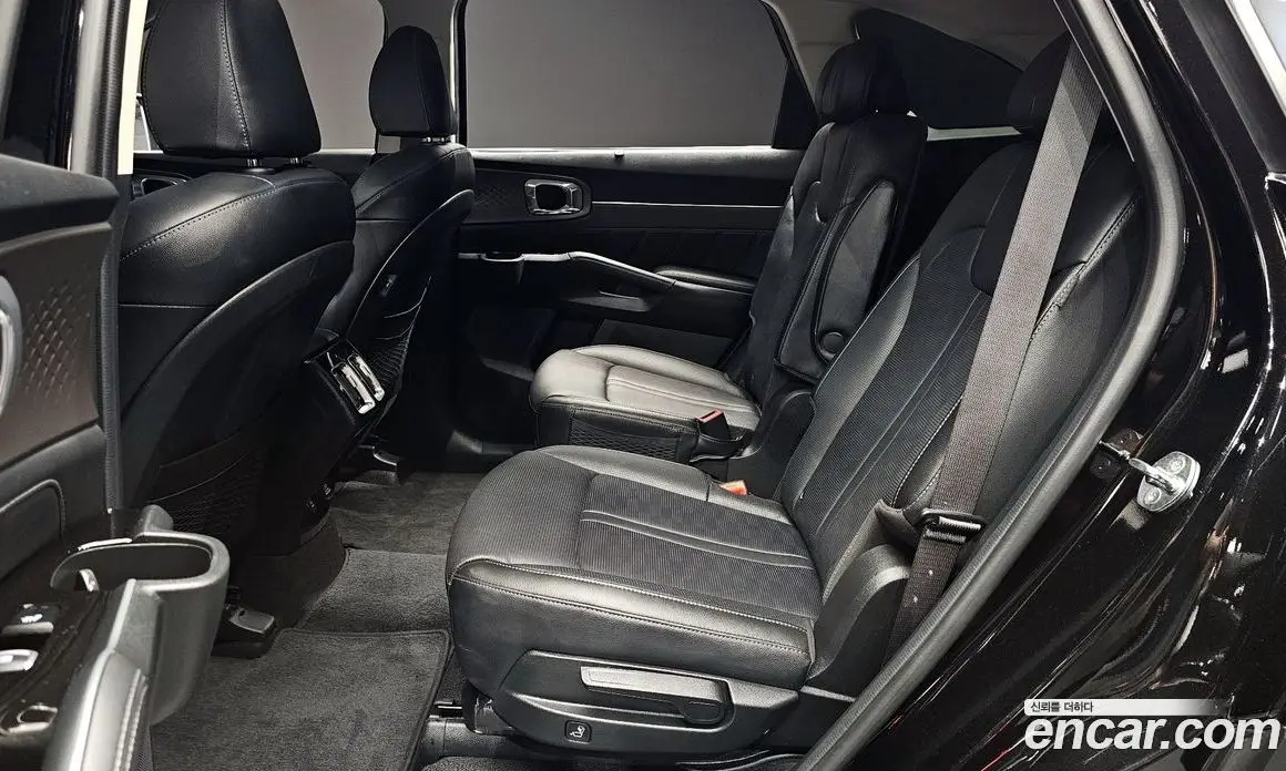 Kia Sorento 2024 2.5 автомат (гидро), фото 16 Kia Sorento 2024 2.5 автомат (гидро), фото 16