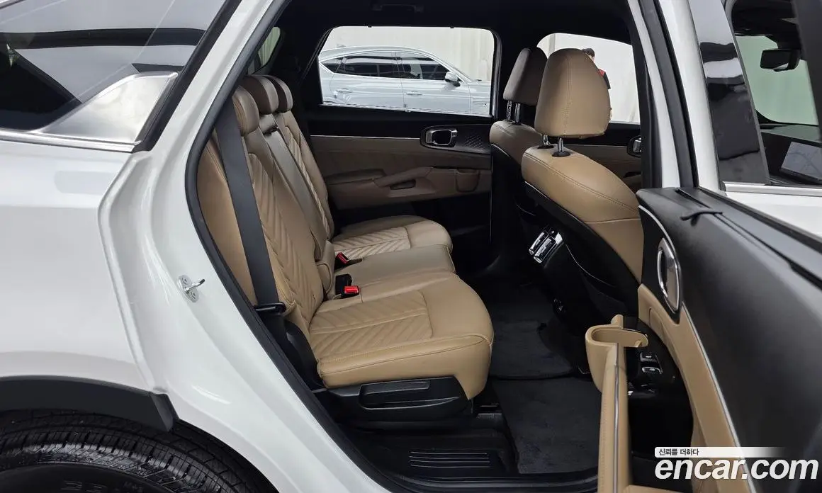 Kia Sorento 2024 1.6 автомат (гидро), фото 18 Kia Sorento 2024 1.6 автомат (гидро), фото 18