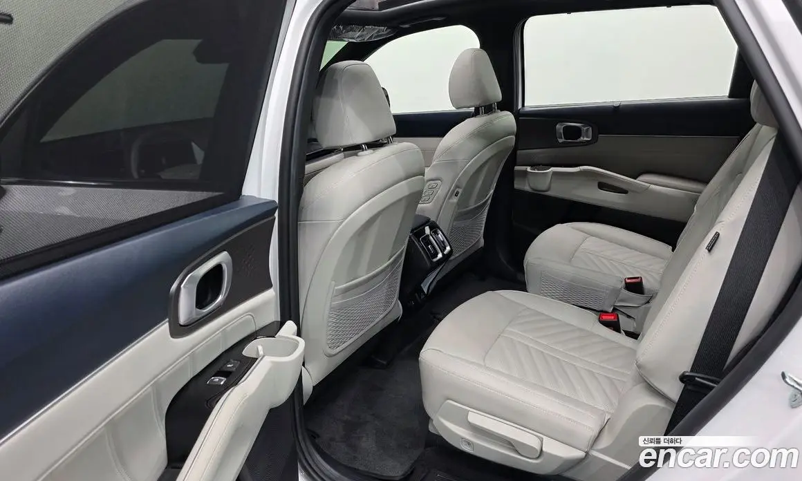 Kia Sorento 2025 1.6 автомат (гидро), фото 17 Kia Sorento 2025 1.6 автомат (гидро), фото 17