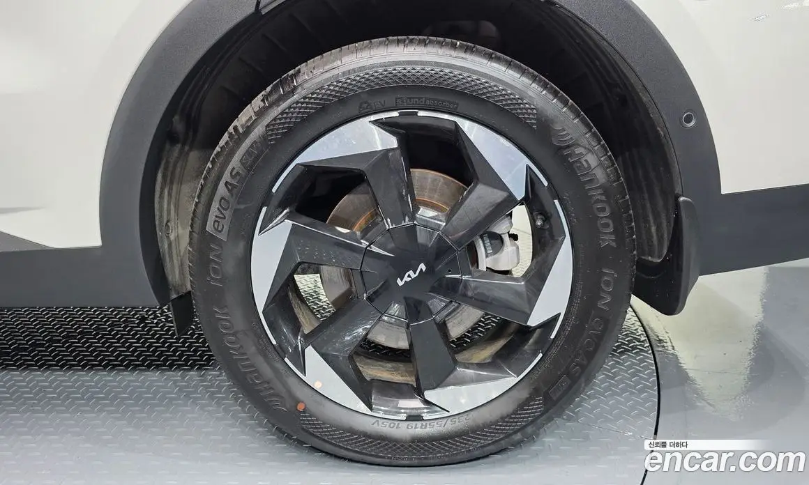 Kia Sorento 2025 1.6 автомат (гидро), фото 6 Kia Sorento 2025 1.6 автомат (гидро), фото 6