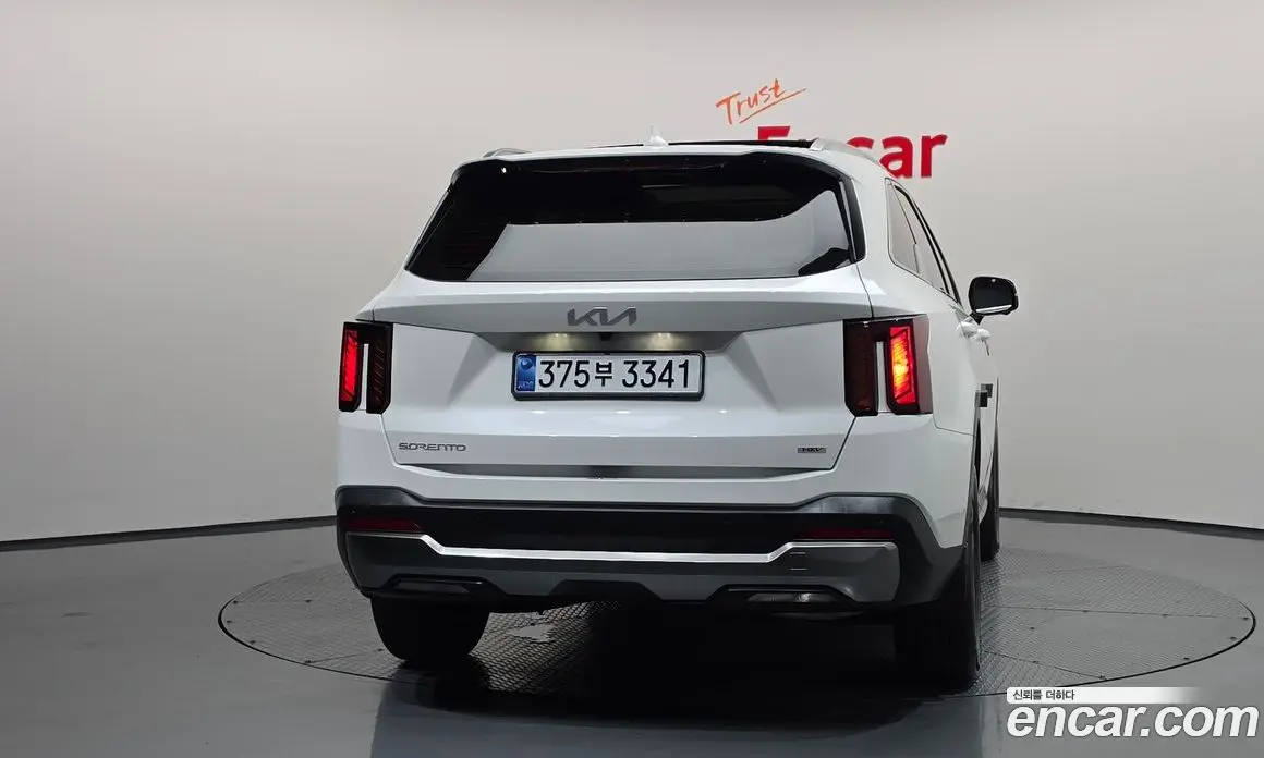 Kia Sorento 2025 1.6 автомат (гидро), фото 4 Kia Sorento 2025 1.6 автомат (гидро), фото 4