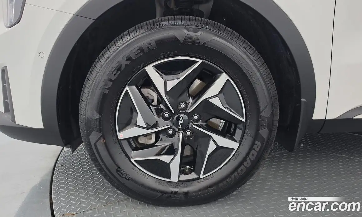 Kia Sorento 2025 1.6 автомат (гидро), фото 5 Kia Sorento 2025 1.6 автомат (гидро), фото 5