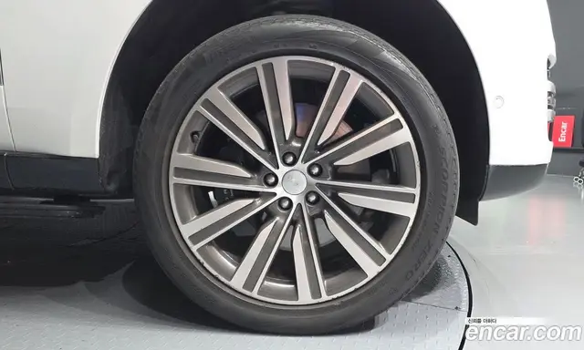 Land Rover Range Rover 2022 4.4 автомат (гидро), миниатюра 7