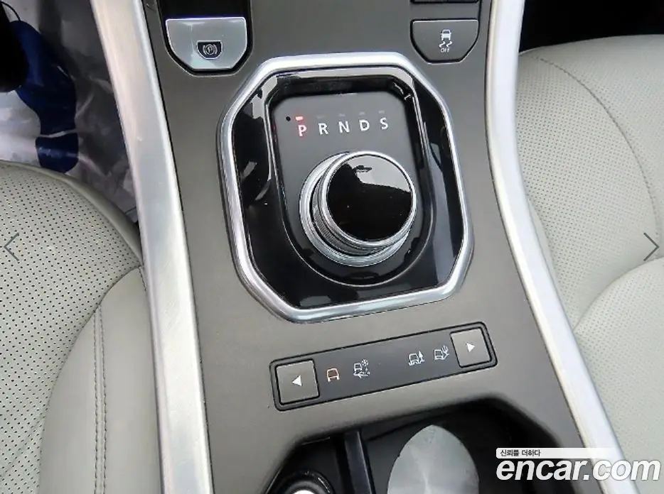Land Rover Range Rover Evoque 2016 2.0 автомат (гидро), фото 10 Land Rover Range Rover Evoque 2016 2.0 автомат (гидро), фото 10