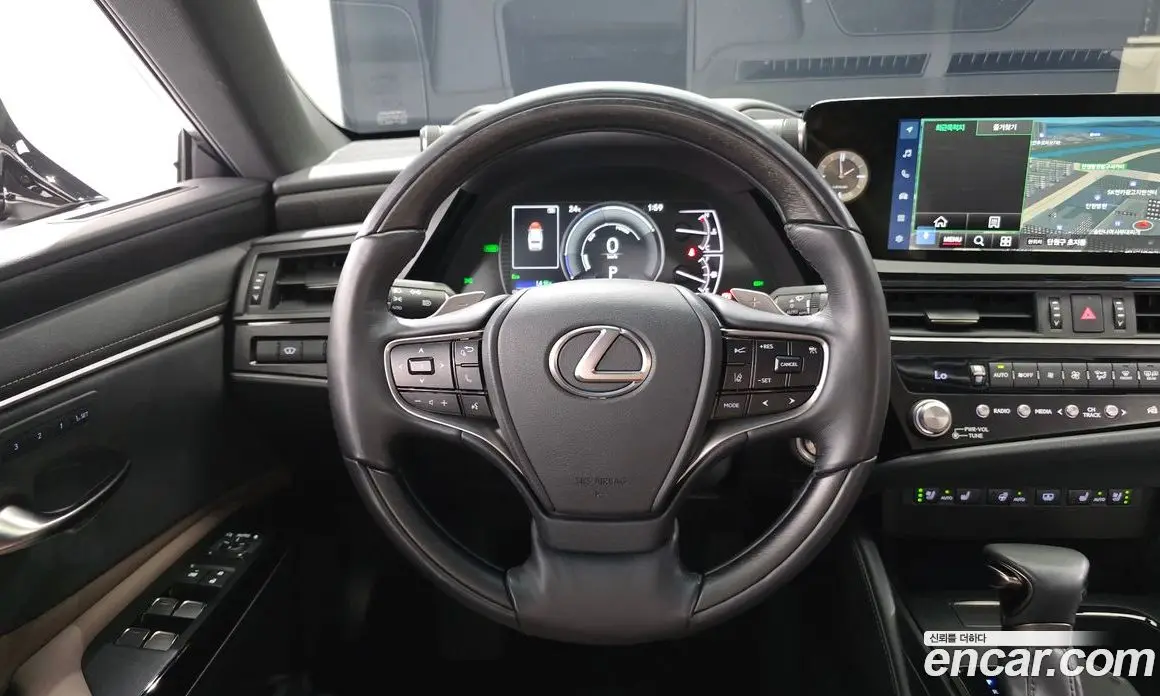 Lexus ES 2023 2.5 автомат (гидро), фото 18