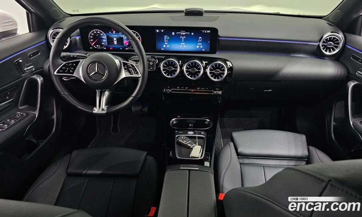 Mercedes-Benz A-Class 2025 2.0 автомат (гидро), фото 10