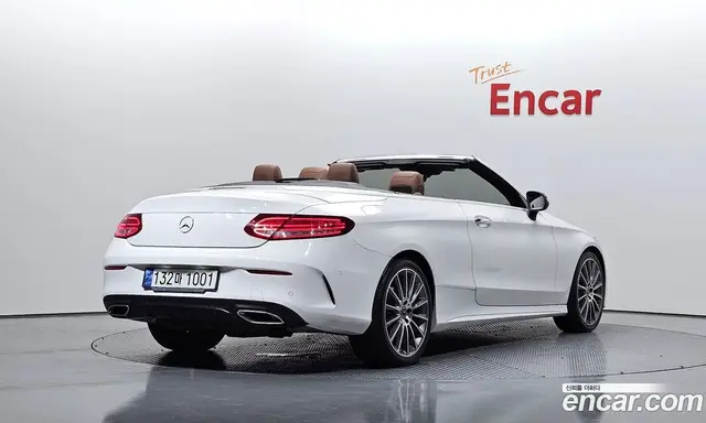 Mercedes-Benz C-Class 2017 2.0 автомат (гидро), миниатюра 2 Mercedes-Benz C-Class 2017 2.0 автомат (гидро), миниатюра 2