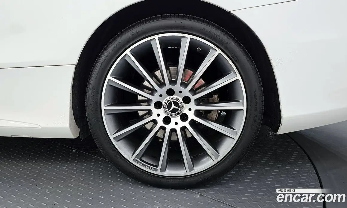 Mercedes-Benz C-Class 2017 2.0 автомат (гидро), фото 7 Mercedes-Benz C-Class 2017 2.0 автомат (гидро), фото 7