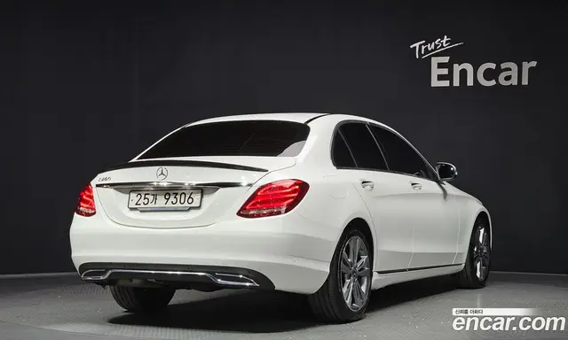 Mercedes-Benz C-Class 2018 2.0 автомат (гидро), миниатюра 2 Mercedes-Benz C-Class 2018 2.0 автомат (гидро), миниатюра 2