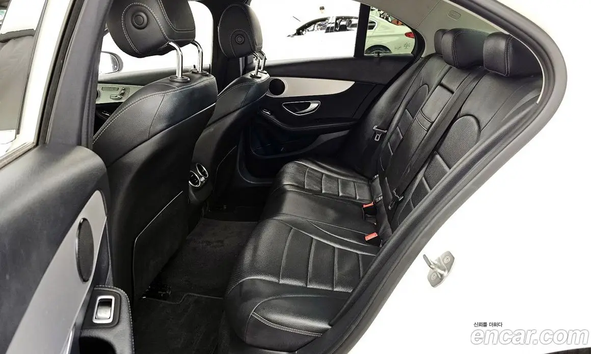 Mercedes-Benz C-Class 2018 2.0 автомат (гидро), фото 16 Mercedes-Benz C-Class 2018 2.0 автомат (гидро), фото 16