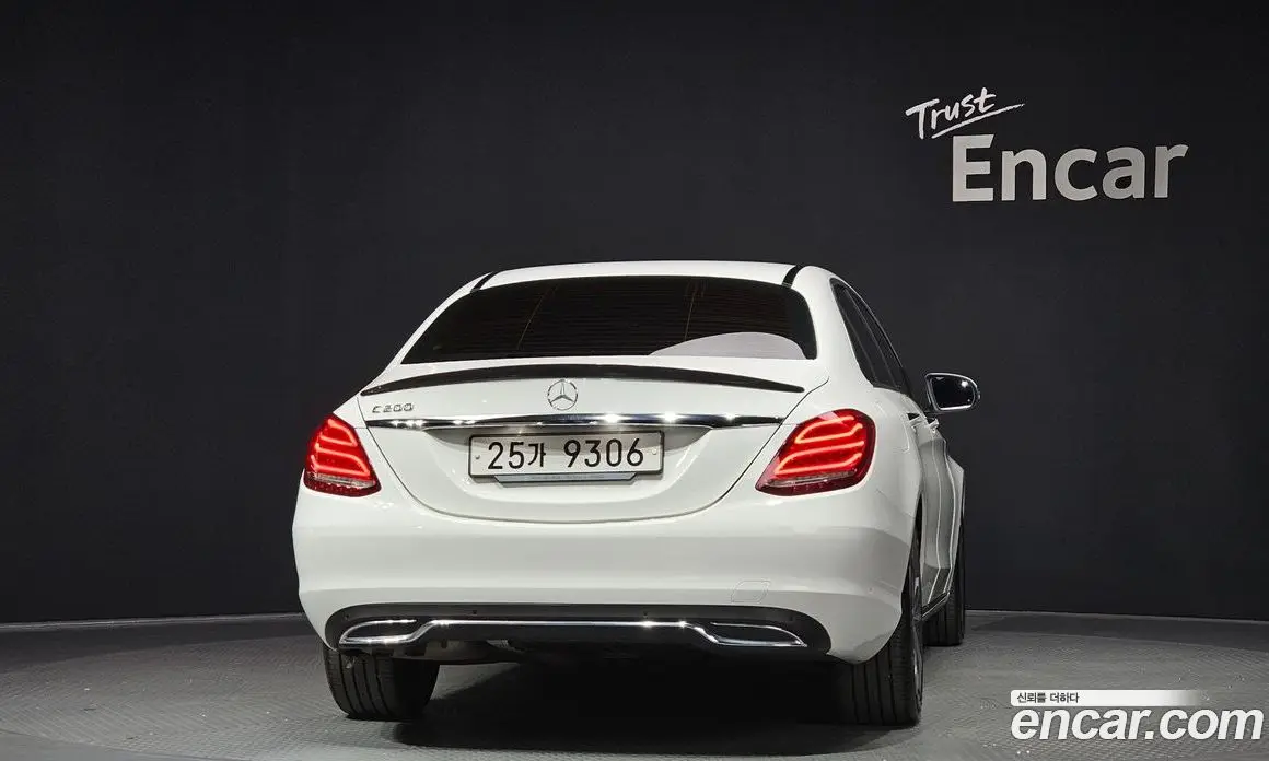 Mercedes-Benz C-Class 2018 2.0 автомат (гидро), фото 4 Mercedes-Benz C-Class 2018 2.0 автомат (гидро), фото 4