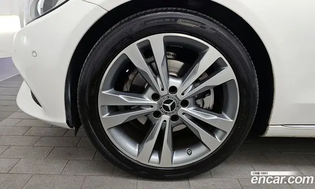 Mercedes-Benz C-Class 2018 2.0 автомат (гидро), миниатюра 5 Mercedes-Benz C-Class 2018 2.0 автомат (гидро), миниатюра 5