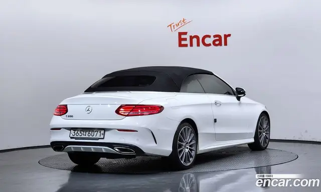 Mercedes-Benz C-Class 2018 2.0 автомат (гидро), миниатюра 2
