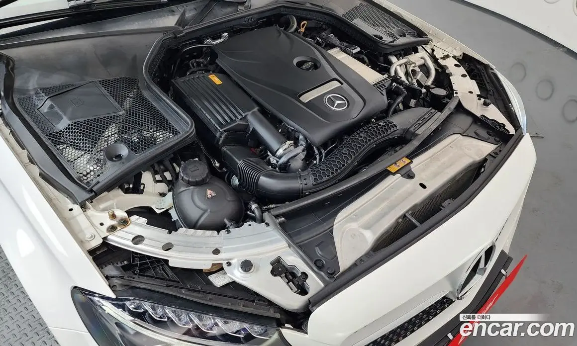Mercedes-Benz C-Class 2018 2.0 автомат (гидро), фото 6
