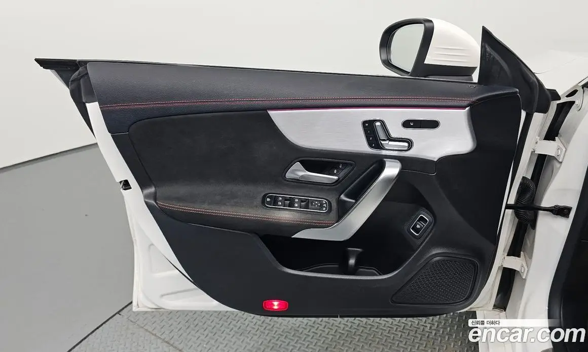 Mercedes-Benz CLA-Class 2020 2.0 автомат (гидро), фото 14 Mercedes-Benz CLA-Class 2020 2.0 автомат (гидро), фото 14