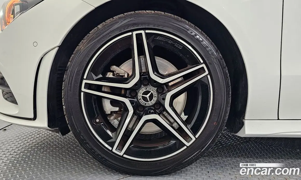 Mercedes-Benz CLA-Class 2020 2.0 автомат (гидро), фото 5 Mercedes-Benz CLA-Class 2020 2.0 автомат (гидро), фото 5