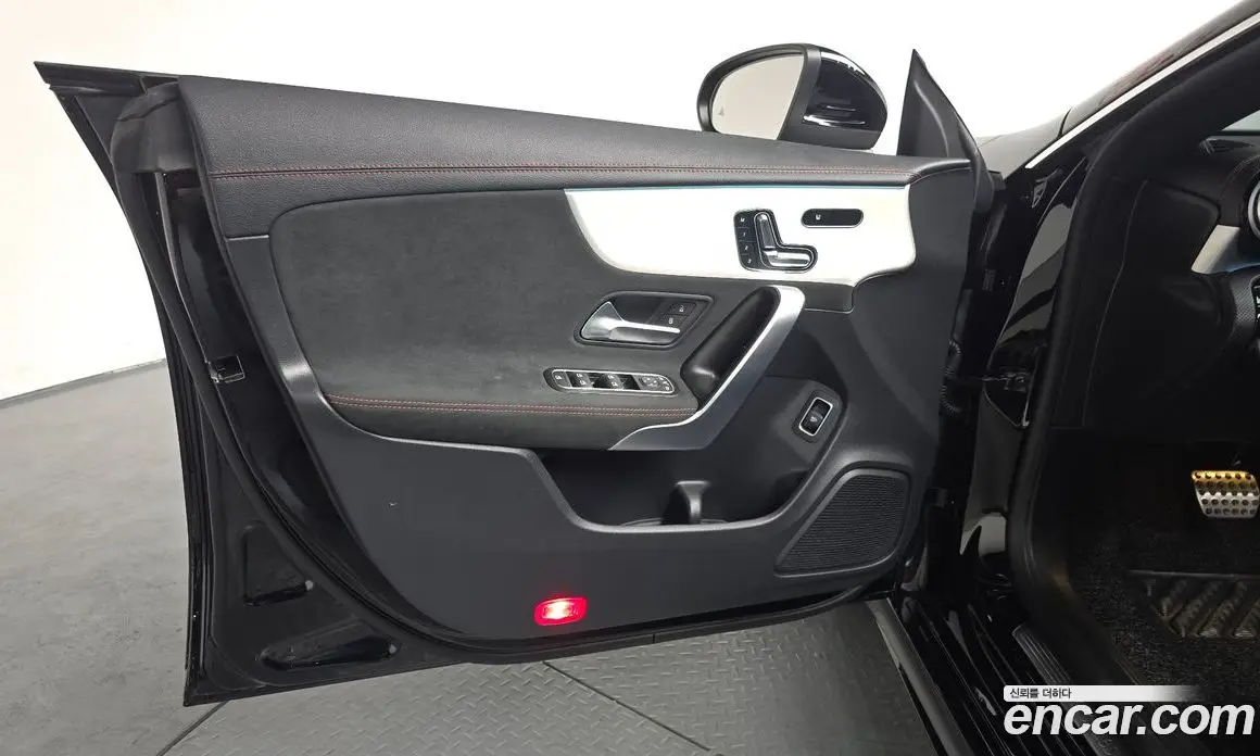 Mercedes-Benz CLA-Class 2024 2.0 автомат (гидро), фото 13