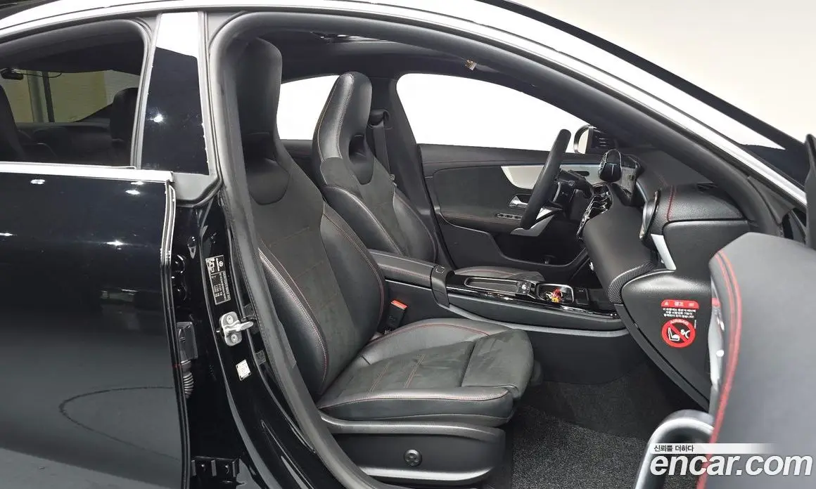 Mercedes-Benz CLA-Class 2024 2.0 автомат (гидро), фото 16