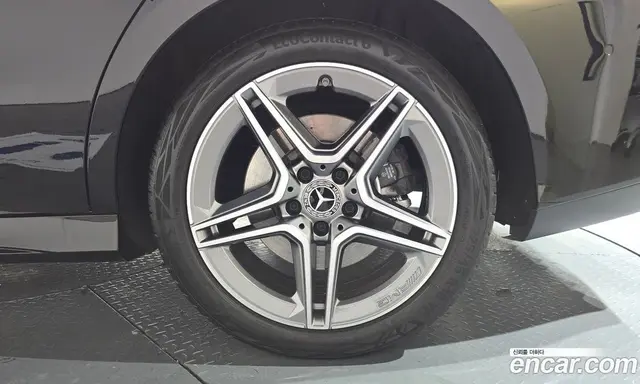 Mercedes-Benz CLA-Class 2024 2.0 автомат (гидро), миниатюра 6